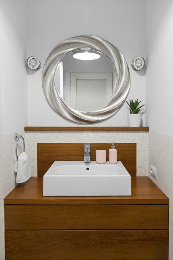 Nadwislanska Apartment Varsó Kültér fotó